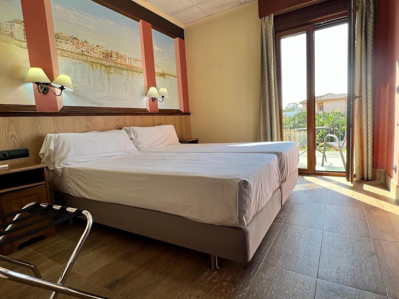 Hotel Pinomar El Puerto de Santa María Exteriör bild